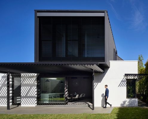 Back Box House by OOF! Architects (via Lunchbox Architect)