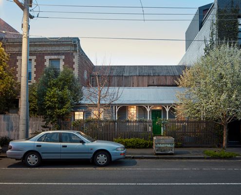 Crisp House by Robert Nichol & Sons (via Lunchbox Architect)