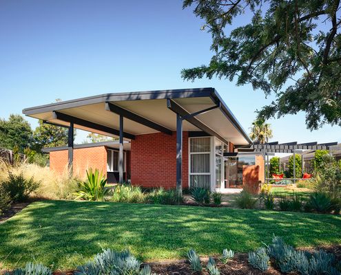 Frankston Mid Century Modern by MRTN Architects (via Lunchbox Architect)