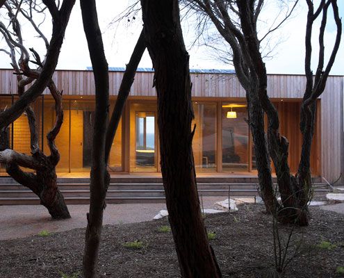 Great Ocean Road House by ITN Architects (via Lunchbox Architect)