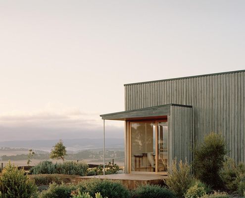 Heather's Off-Grid House by Gardiner Architects (via Lunchbox Architect)