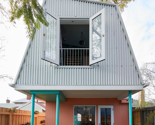 Little Pinky House by OOF! Architecture (via Lunchbox Architect)