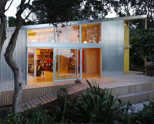 Lloyd Holiday House by AtelierWorkshop (via Lunchbox Architect)