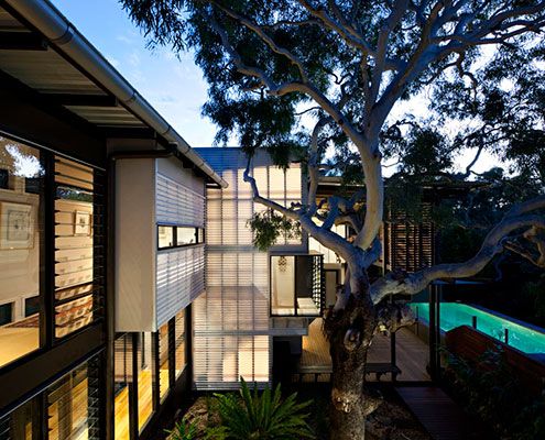 Marcus Beach House by Bark Design Architects (via Lunchbox Architect)