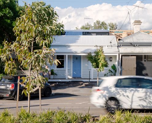 Shadow Roll House by Megowan Architectural (via Lunchbox Architect)