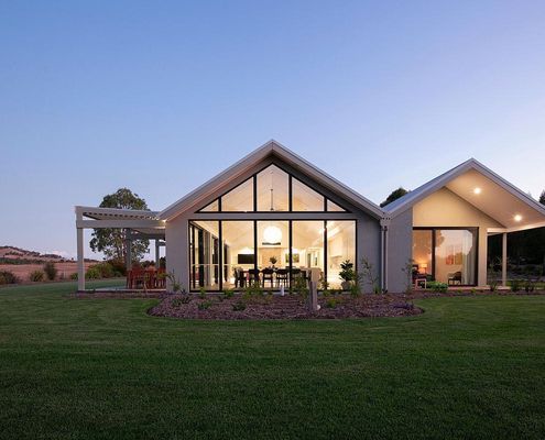 Strath Creek Bungalow by Borland Architecture (via Lunchbox Architect)