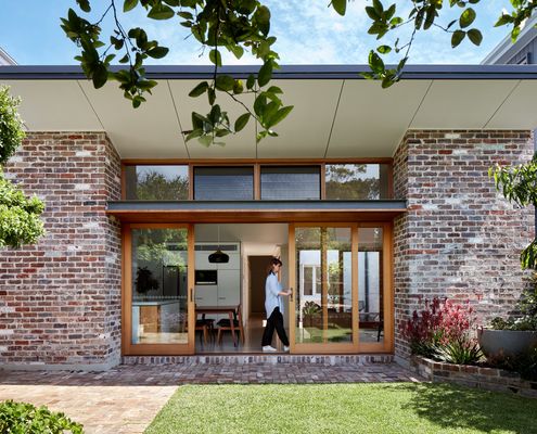 The Courtyard House by Maryanne Taskovski Architect (via Lunchbox Architect)