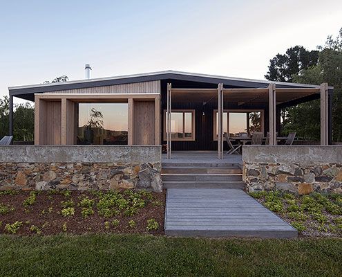 The Plinth House by Luke Stanley Architects