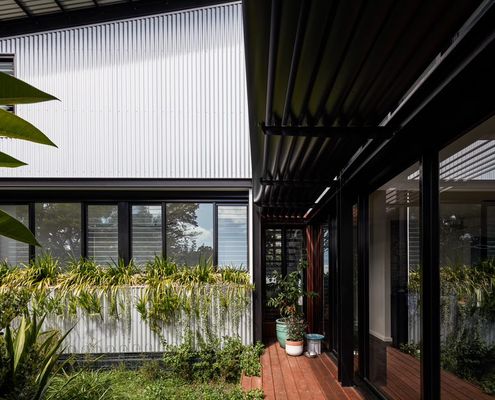 Tin Shed House by Ironbark Architecture (via Lunchbox Architect)