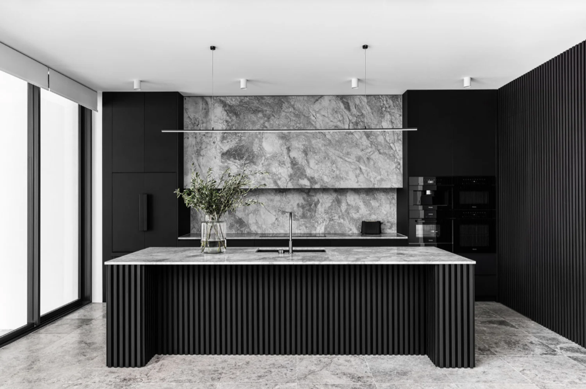 Expert Kitchen Design Tips & Must-Have Accessories for Every Home
