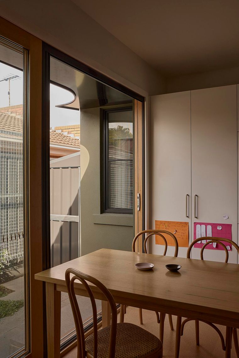Eddie Garden House: A Small Site with Big Ambitions
