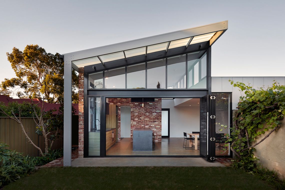 A Modern, Light-filled Extension to the Rear of a Heritage Home