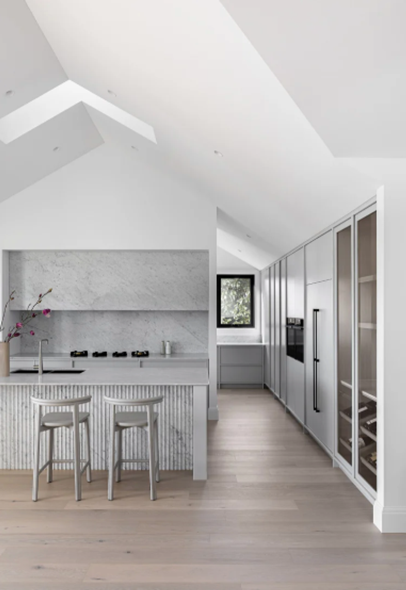 Expert Kitchen Design Tips & Must-Have Accessories for Every Home