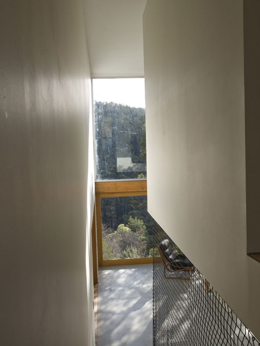 Bonnet Hill House: Simple, Honest (Minimalist) Living in Tasmania