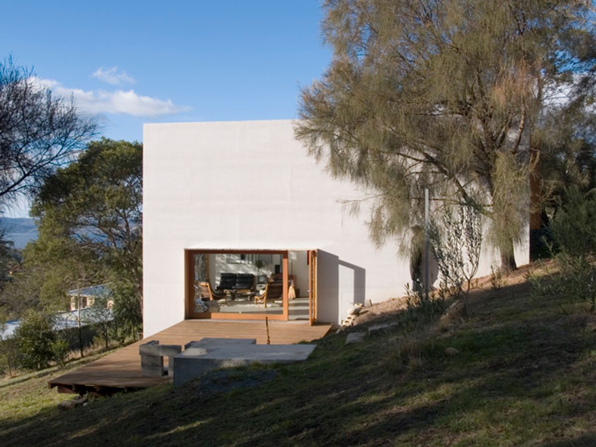 Bonnet Hill House: Simple, Honest (Minimalist) Living in Tasmania