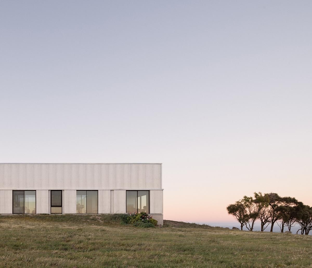 View of Reimagining Tradition: An Off-Grid Farmhouse in Carrickalinga