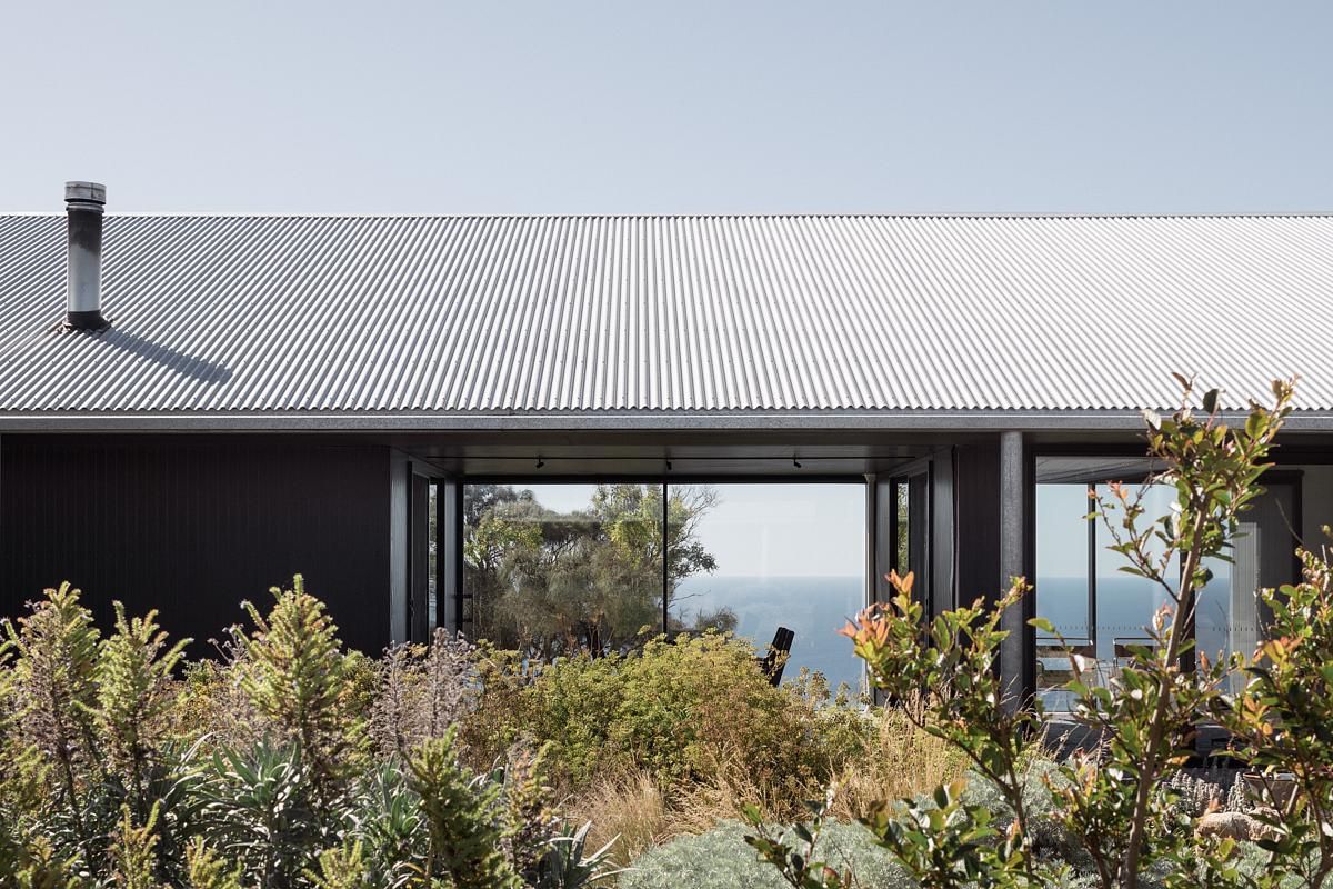 Reimagining Tradition: An Off-Grid Farmhouse in Carrickalinga - Off Grid Farmhouse Renovation Financing