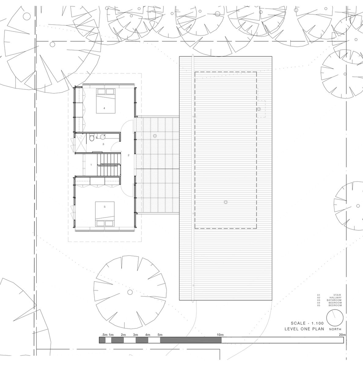 A Courtyard Connects Living and Sleeping Areas at this Beach House