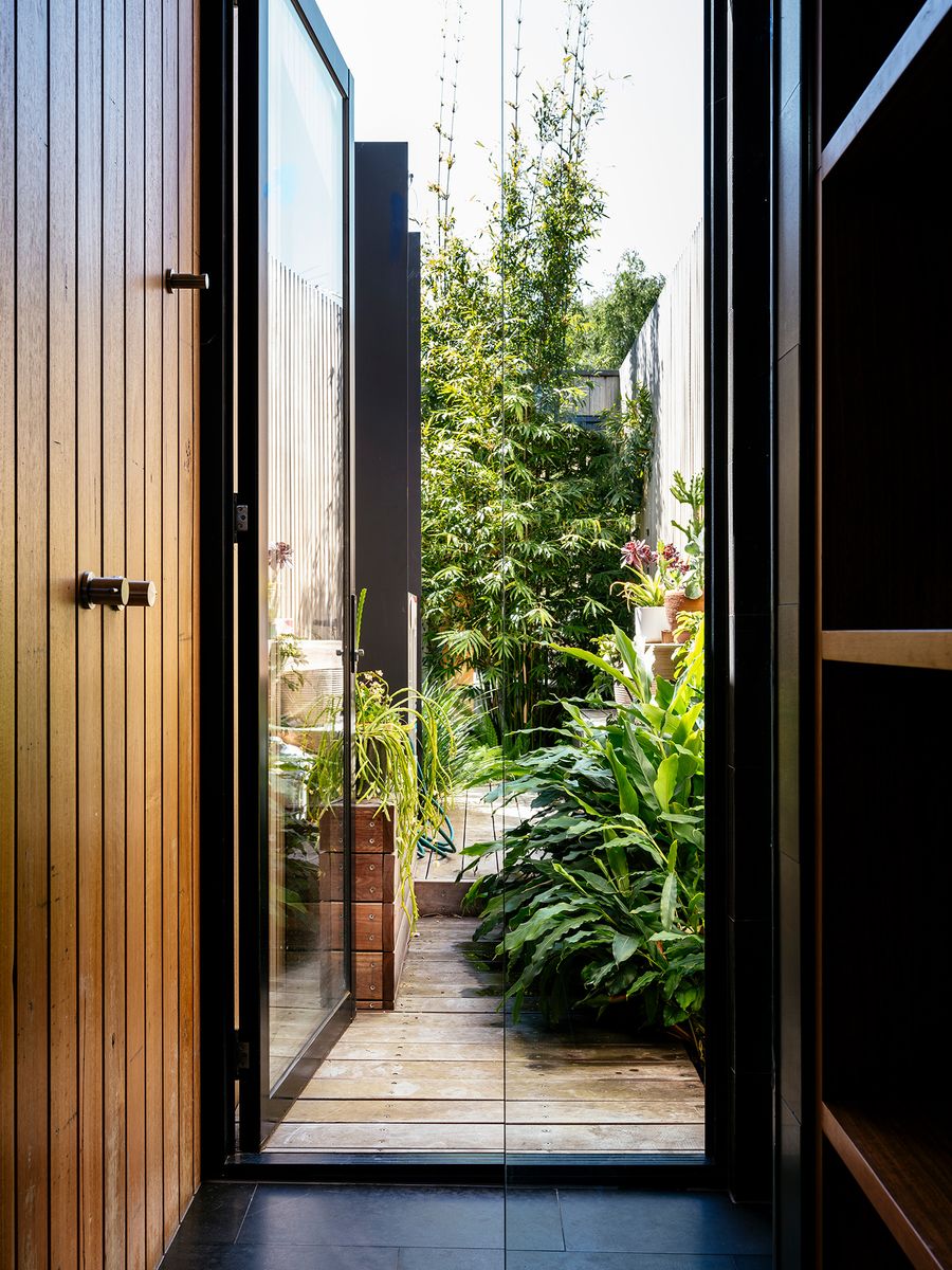 Midcentury Modern House Senstively Updated for 21st Century Living