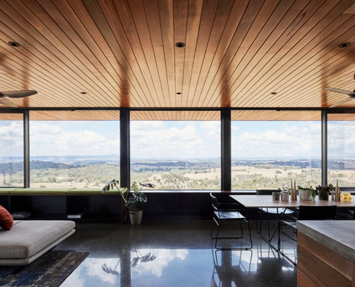 Off-grid Retreat Takes in Views of a Stunning But Hostile Landscape - High End Off Grid Penthouse Community
