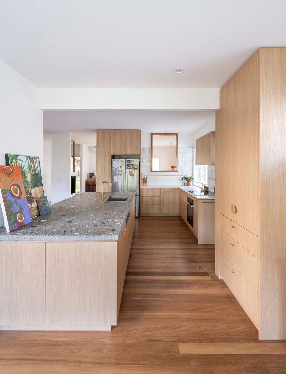 The one where a heavily pregnant architect undertakes her dream reno