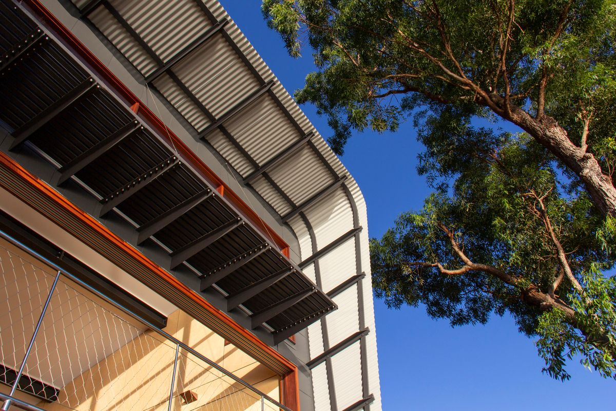 This Modern Australian Beach House Feels Like It's Floating on Water