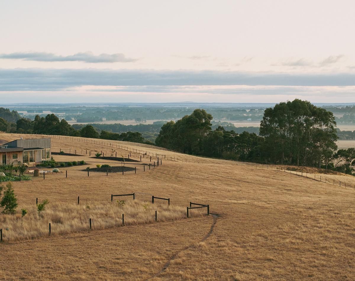 Curated visual reference: Picture Idea: Discover Heather S Off Grid House A Model Of Sustainable
