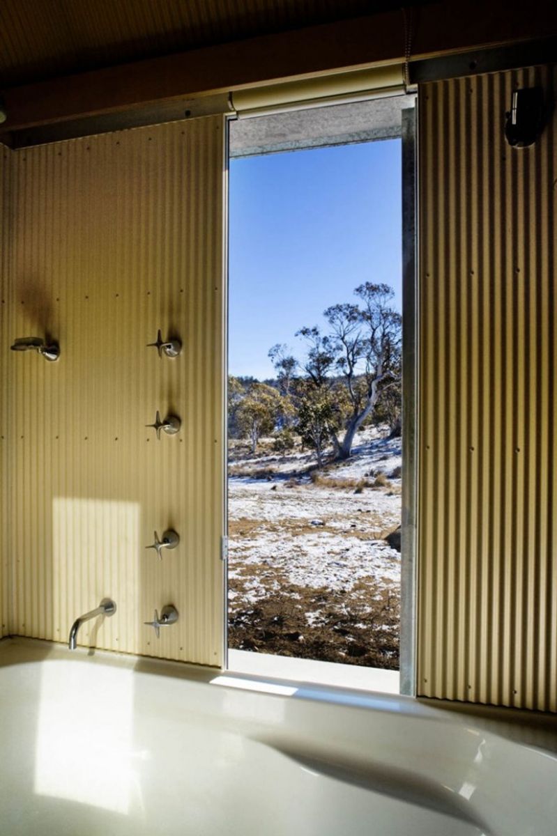 Picture of Snowy Mountains House: Living Off The Grid Never Looked This Good