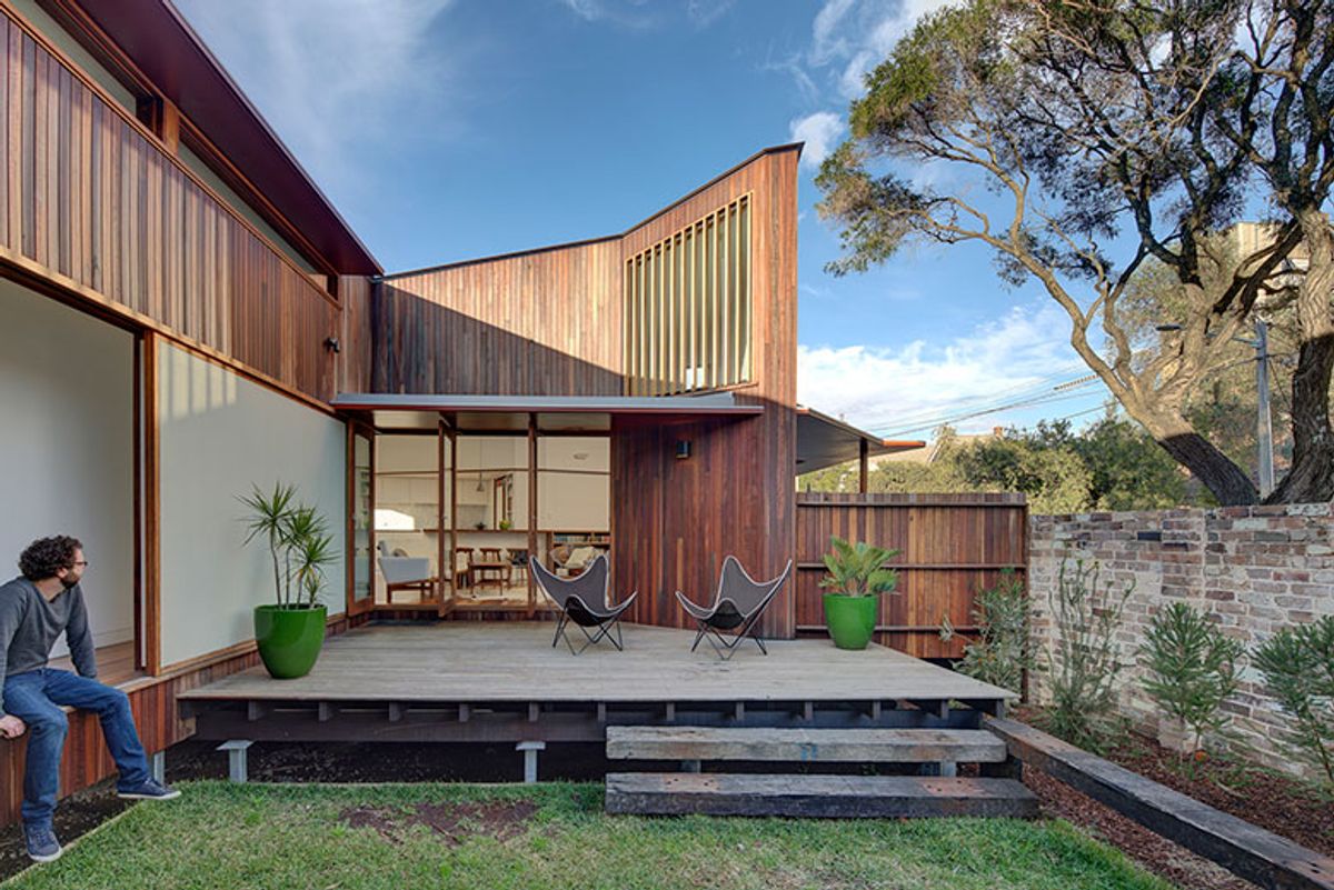 Marrickville Courtyard House is a Subdivision that Doesn't Dominate