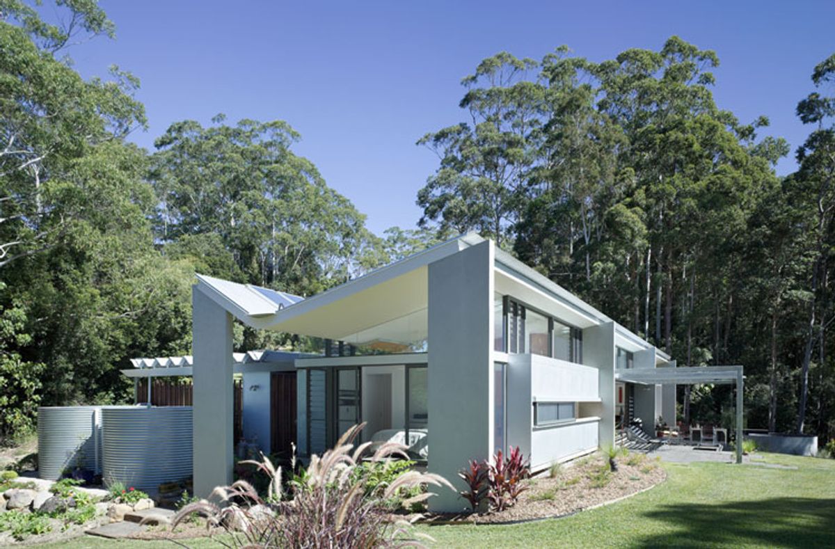 Montville Residence: Precast Concrete Rainwater Tanks Keep the Cool