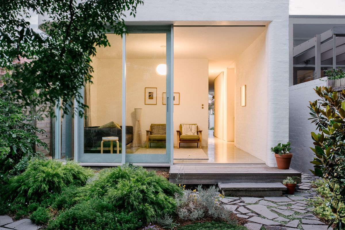 A Light-filled Beach House Just Two Kilometres from the City?, image size:1200x801