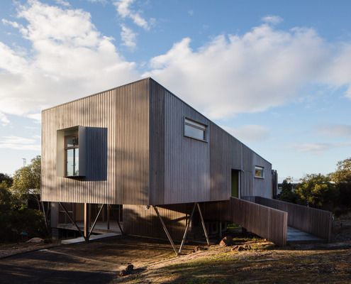 Aireys Ramp House by Irons McDuff Architecture (via Lunchbox Architect)