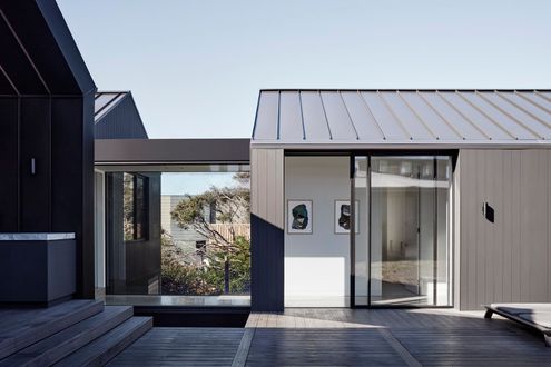 Blairgowrie Gable Beach House by Thy Tran Architecture (via Lunchbox Architect)