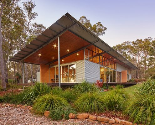Bush House by Archterra Architects (via Lunchbox Architect)