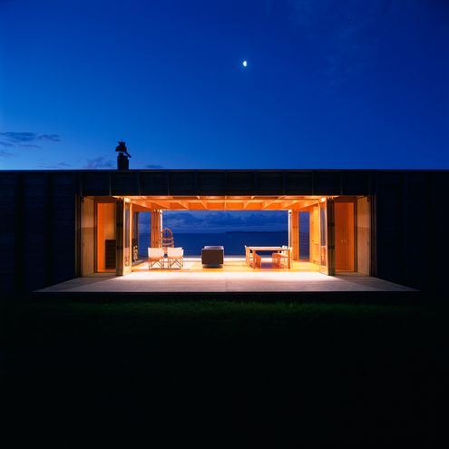 Coromandel Bach by Crosson Clarke Carnachan Architects (via Lunchbox Architect)