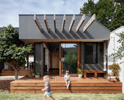 Courtyard Deck House by ZGA Studio (via Lunchbox Architect)