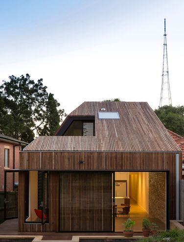 Cut-away Roof House by Scale Architecture (via Lunchbox Architect)
