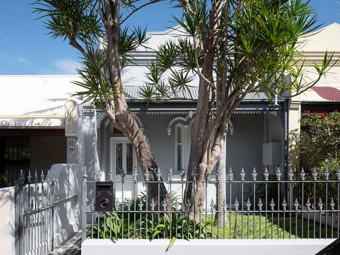 Dragon Tree Terrace by Josephine Hurley Architecture (via Lunchbox Architect)