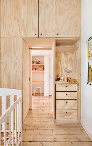 Flinders Lane Apartment by Clare Cousins Architects (via Lunchbox Architect)
