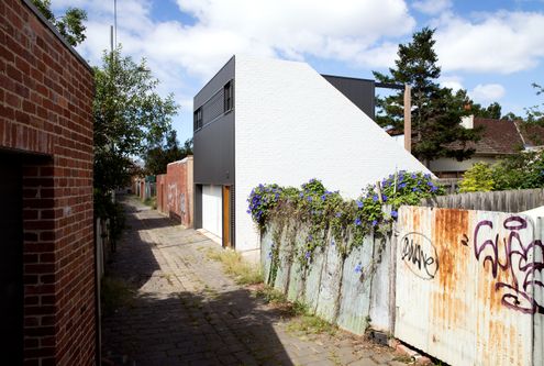 Garage House by Foomann Architects (via Lunchbox Architect)