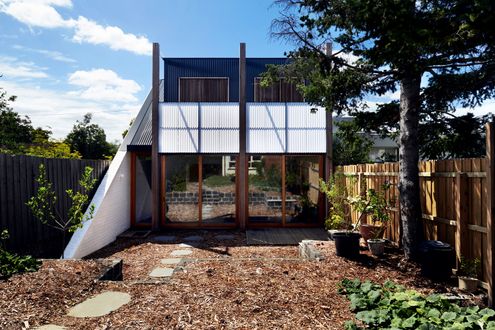 Garage House by Foomann Architects (via Lunchbox Architect)