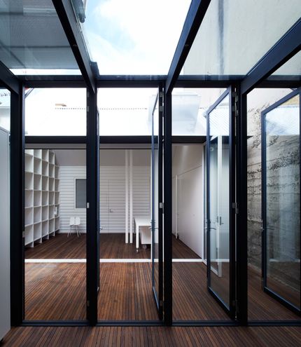 Green House by Sean Godsell Architects (via Lunchbox Architect)