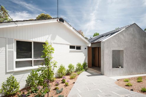 Inbetween House by Inbetween Architecture (via Lunchbox Architect)