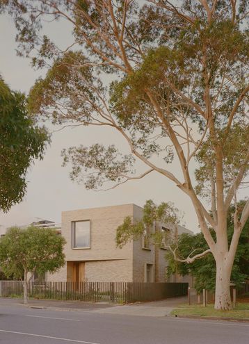 Jay - Esplanade House by Eckersley Architects (via Lunchbox Architect)