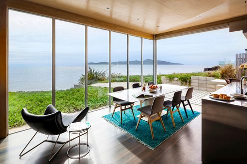 Kapiti Beach House by Geoff Fletcher Architects (via Lunchbox Architect)