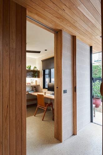 Kew Courtyard House by Drawing Room Architecture (via Lunchbox Architect)