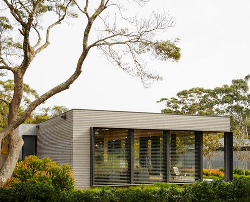 Links Courtyard House by Inarc Architects (via Lunchbox Architect)