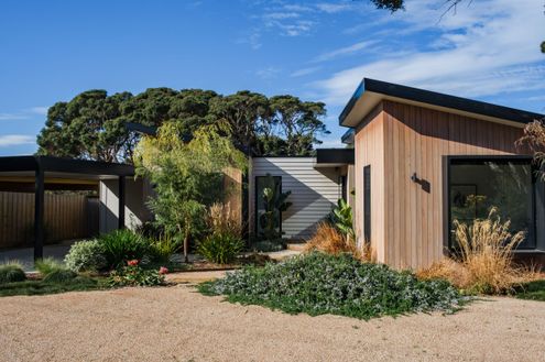 Lockington Lodge by Freckle Architecture (via Lunchbox Architect)