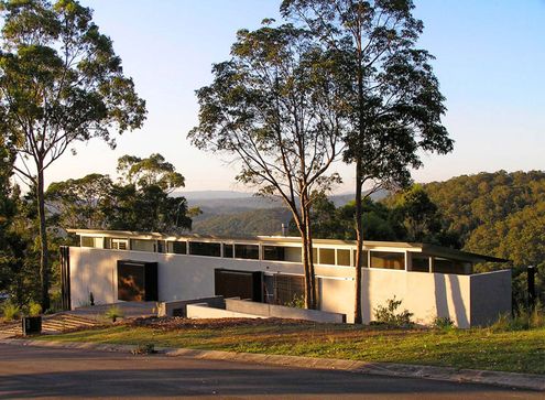 Mount Ninderry House by Sparks Architects (via Lunchbox Architect)