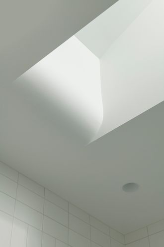 Northcote House by Lisa Breeze Architect (via Lunchbox Architect)